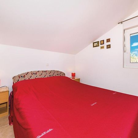 Gorgeous Apartment In Seget Vranjica Exterior foto